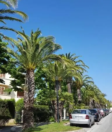 Agreable T2 Bord De Mer Pour 2 * La Ciotat